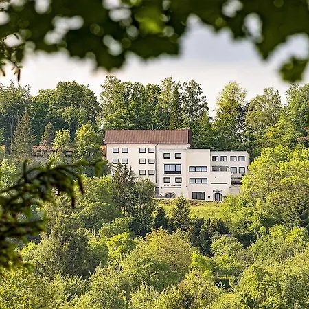 Ξενοδοχείο Pfefferburg 2*