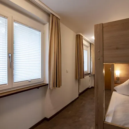 Pfefferburg 호텔 2*