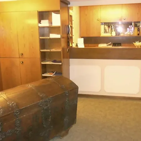 Ξενοδοχείο Pfefferburg 2*